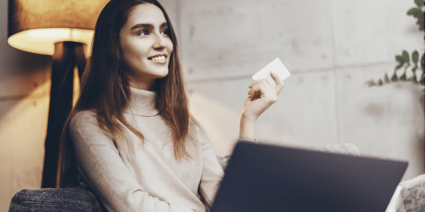 7 Super Ways to Improve Upselling In a Contact Center