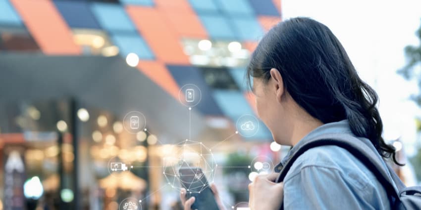 Omni-Channel Contact Centres
