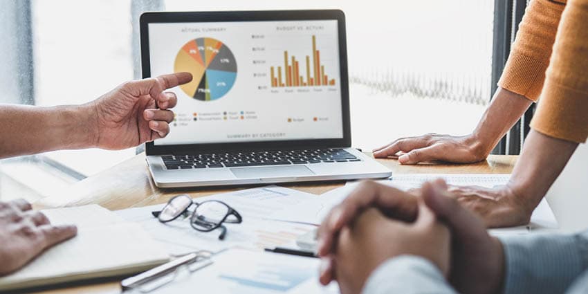 10 Contact Center Agent KPIs to Monitor Performance