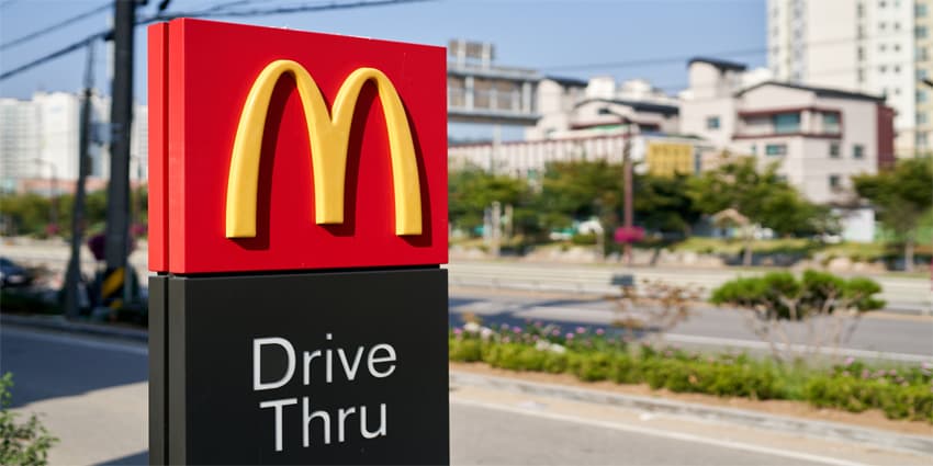 McDonald’s Abandons AI for Drive-Thru Orders – What’s Next for Fast-Food CX?