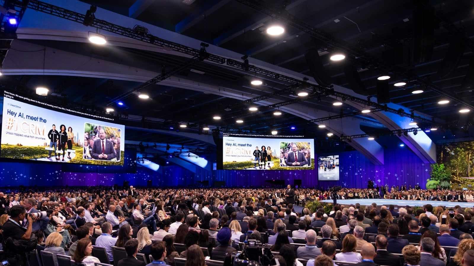 Salesforce’s Agentic CX Vision: 8 Dreamforce Announcements CX Leaders Need to Act On