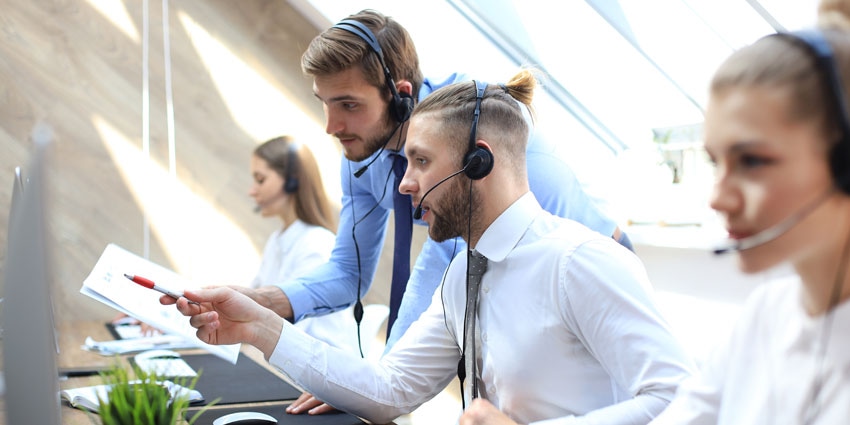 How to Improve Call Listening and Bolster Agent Performance