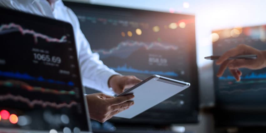 75% of Businesses to Invest in Hybrid Models in 2022