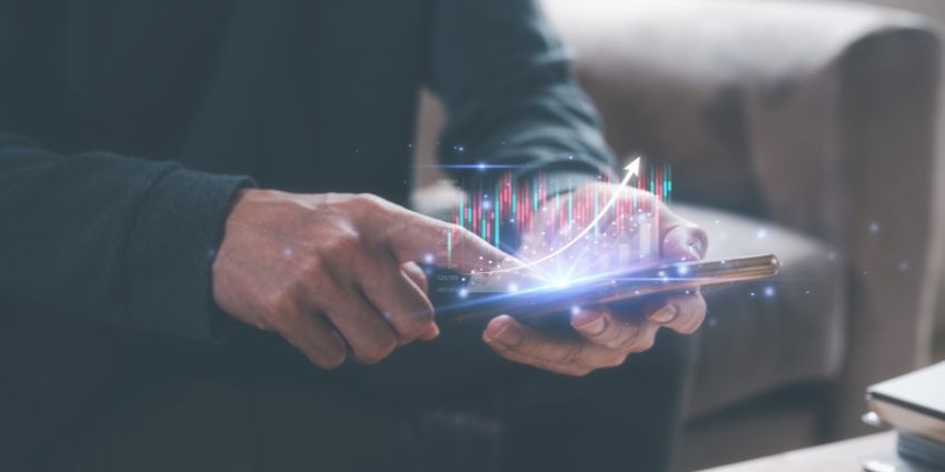 Top Reasons to Combine UCaaS and CCaaS in 2023 - CX Today News