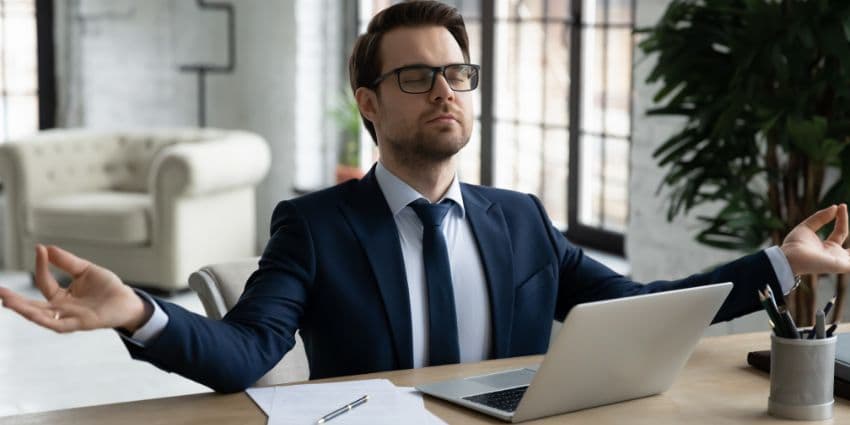 6 Ways to Demonstrate Patience in Call Center Conversations