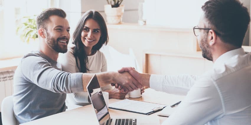 Demystifying Upselling vs. Cross-Selling Tips on the Art of Selling More - CX Today News