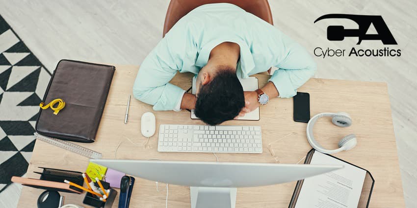 The Role of Audio Hardware in Reducing Contact Center Agent Burnout